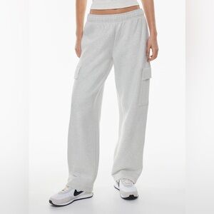 BNWT TNA MEGA CARGO SWEATPANTS